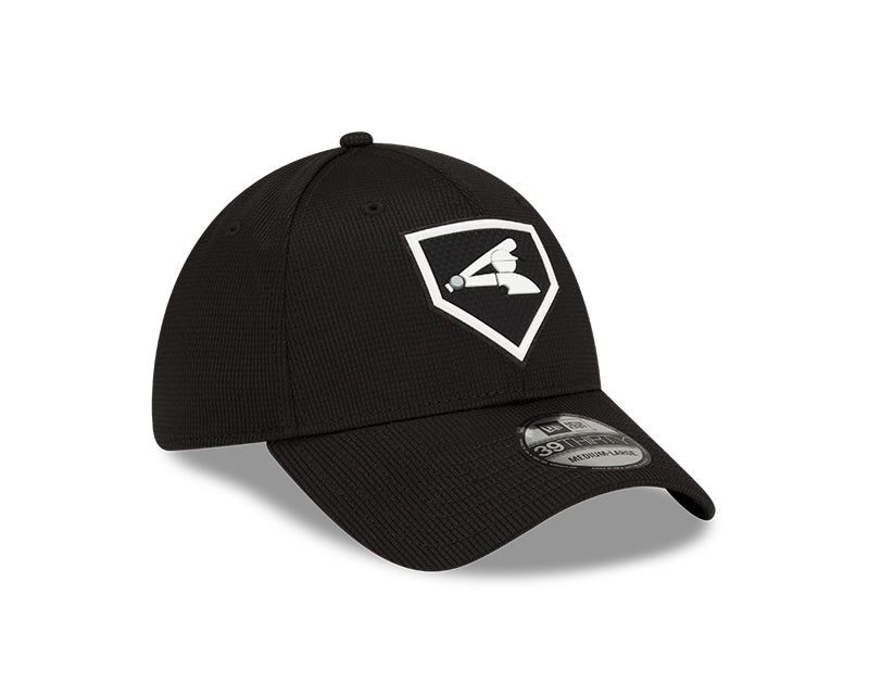Men s Chicago White Sox New Era Black 2022 Clubhouse Black 39THIRTY Flex Hat Official Team Hat Sports Fan Cap Official MLB Team Hat Baseball Fan Cap