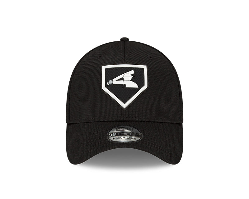 Men s Chicago White Sox New Era Black 2022 Clubhouse Black 39THIRTY Flex Hat Official Team Hat Sports Fan Cap Official MLB Team Hat Baseball Fan Cap