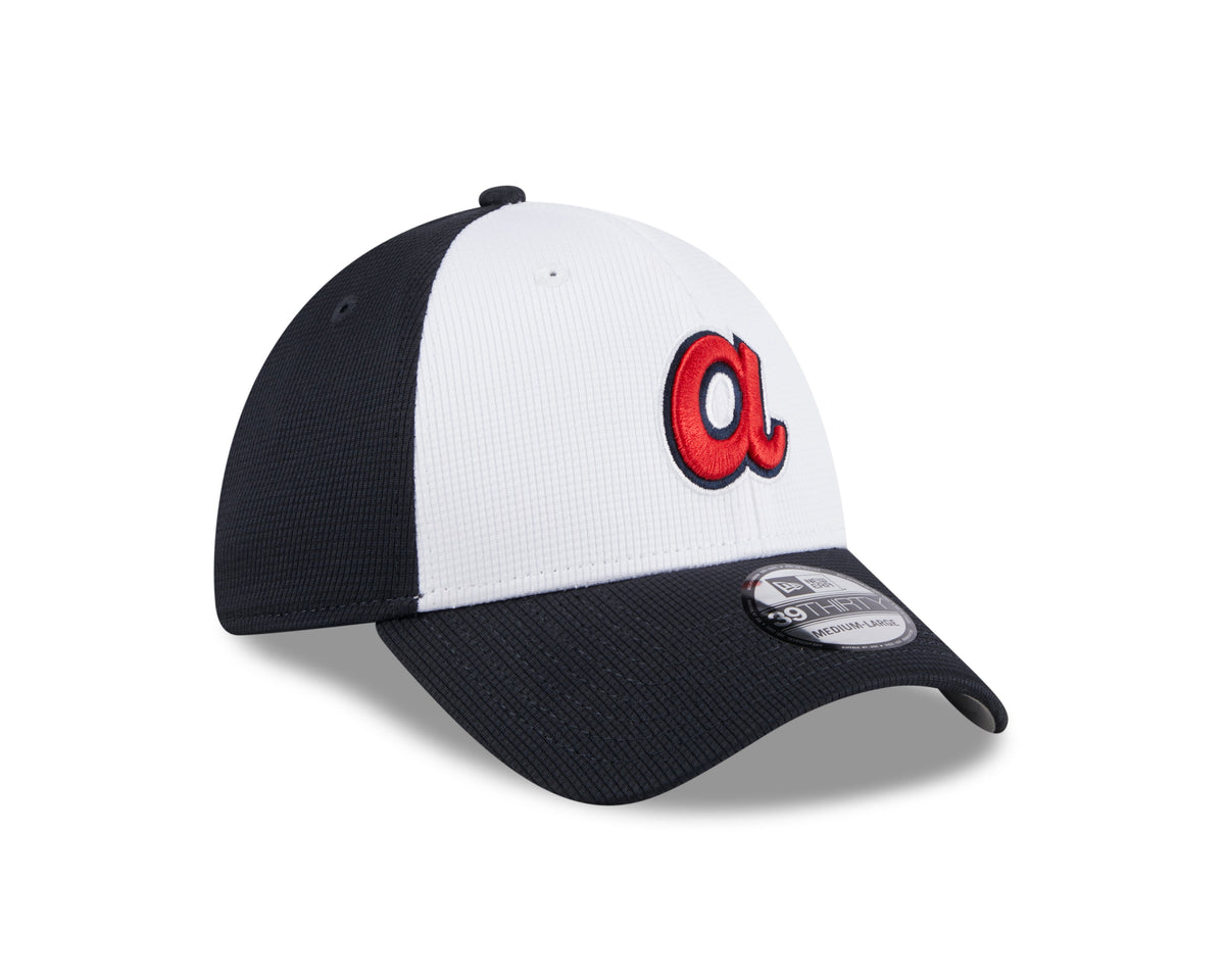 Mens New Era Atlanta Braves White Navy 2024 Batting Practice 39Thirty Flex Fit Cap Official Team Hat Sports Fan Cap Official MLB Team Hat Baseball Fan