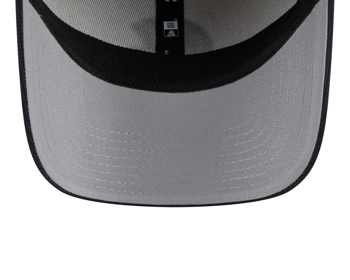 Mens New Era Atlanta Braves White Navy 2024 Batting Practice 39Thirty Flex Fit Cap Official Team Hat Sports Fan Cap Official MLB Team Hat Baseball Fan