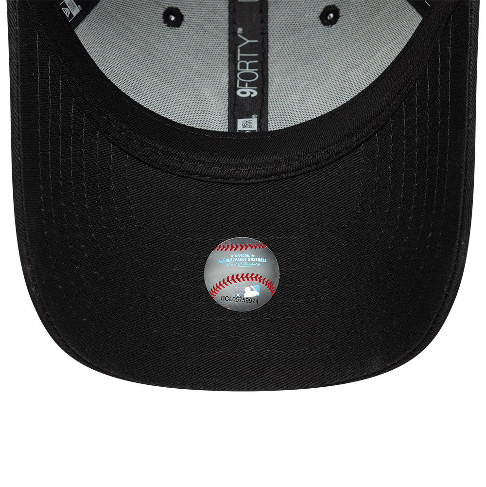 New York Yankees MLB Apple Icon 9Forty Strapback Black Official Team Hat Sports Fan Cap Official MLB Team Hat Baseball Fan Cap