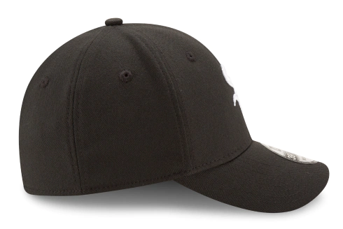 Junior Chicago White Sox New Era Black Team Classic 39THIRTY Flex Hat Official Team Hat Sports Fan Cap Official MLB Team Hat Baseball Fan Cap
