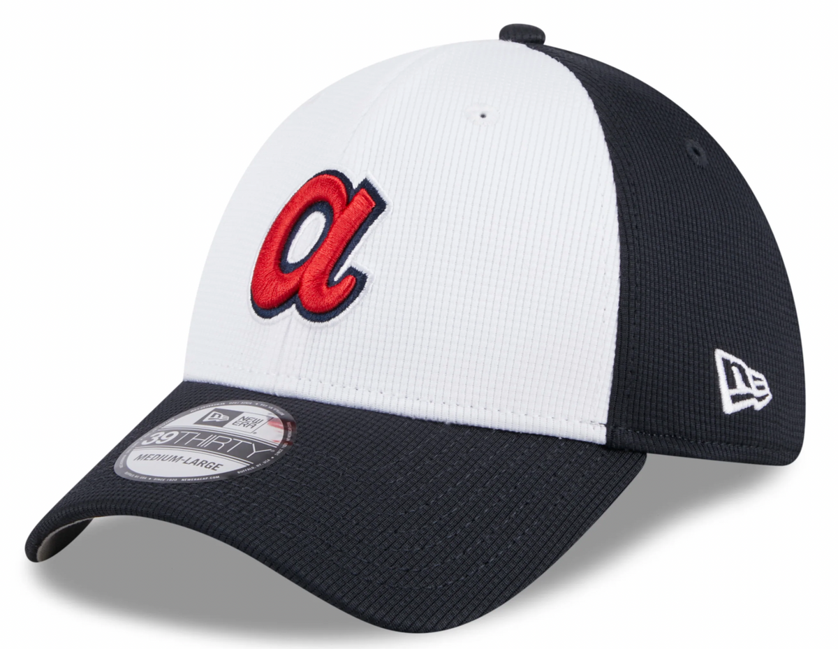 Mens New Era Atlanta Braves White Navy 2024 Batting Practice 39Thirty Flex Fit Cap Official Team Hat Sports Fan Cap Official MLB Team Hat Baseball Fan